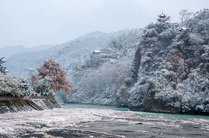 都江堰冬季玩雪2日游精品旅游路线