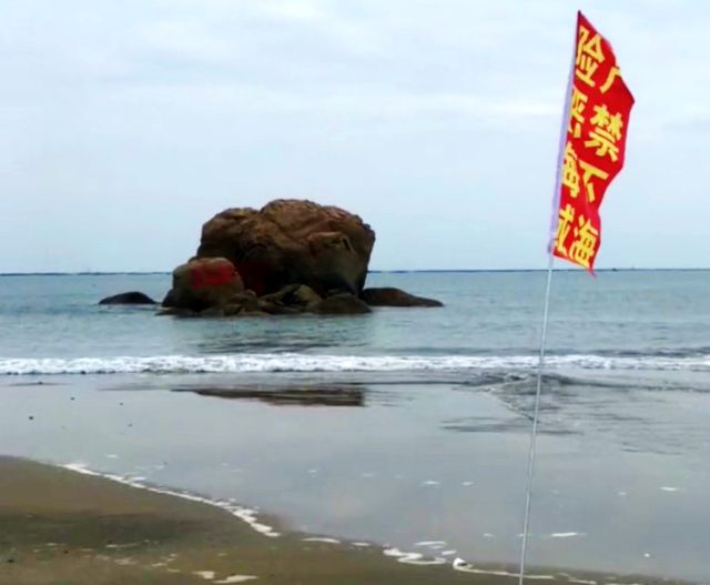 注意：汕头南山虎仔沙滩海域的海岸线已全面封禁