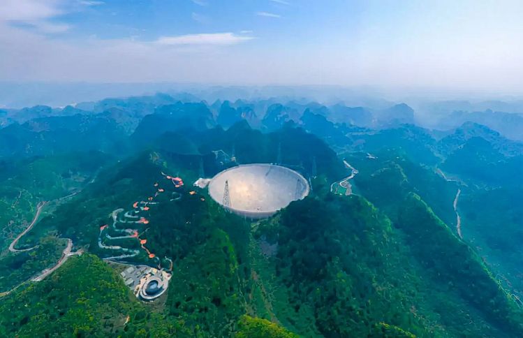 贵州省必去的15个景点13、中国天眼科普基地--中国天眼