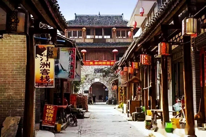 带你去看美丽的风景：一座飘在水上的古镇--广西丹洲古镇