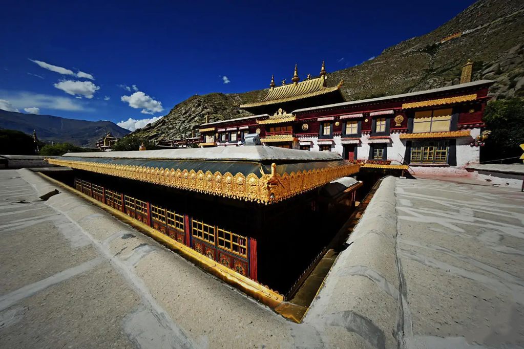 拉萨旅游必去的5个景点，5、色拉寺。
