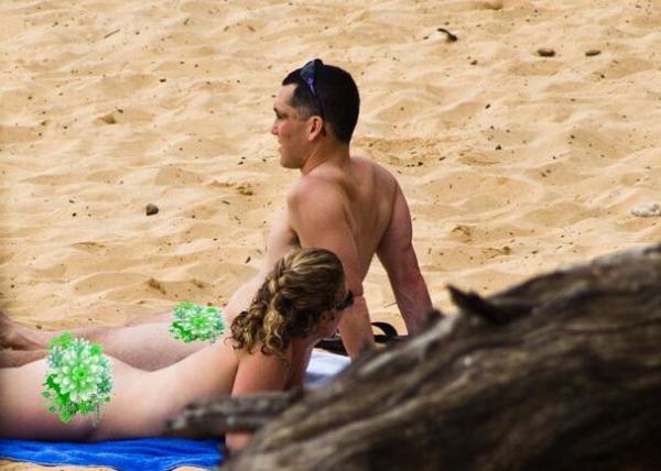 夏威夷天体海滩，许多新婚的人都喜欢去裸晒！