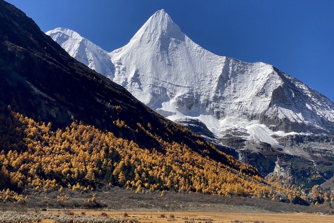 稻城亚丁几月份去最好？稻城亚丁的最佳旅游时间