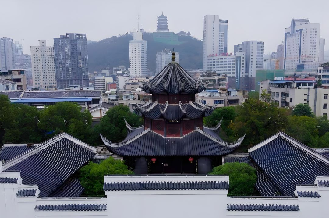 贵阳，一个山水之都，一个人文之城，一个让人留恋的地方